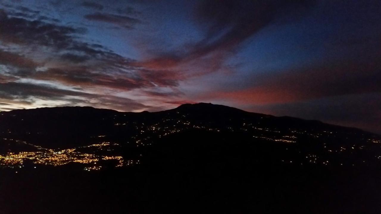 Pochotel Turrialba Bagian luar foto