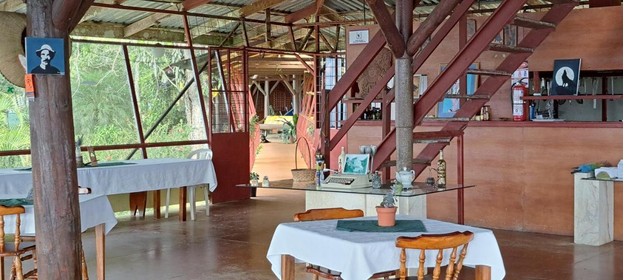 Pochotel Turrialba Bagian luar foto