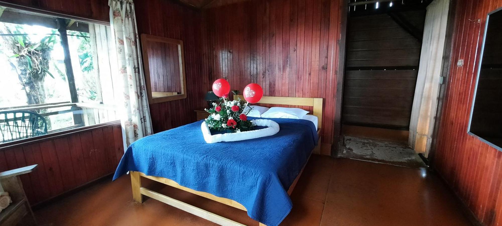 Pochotel Turrialba Ruang foto