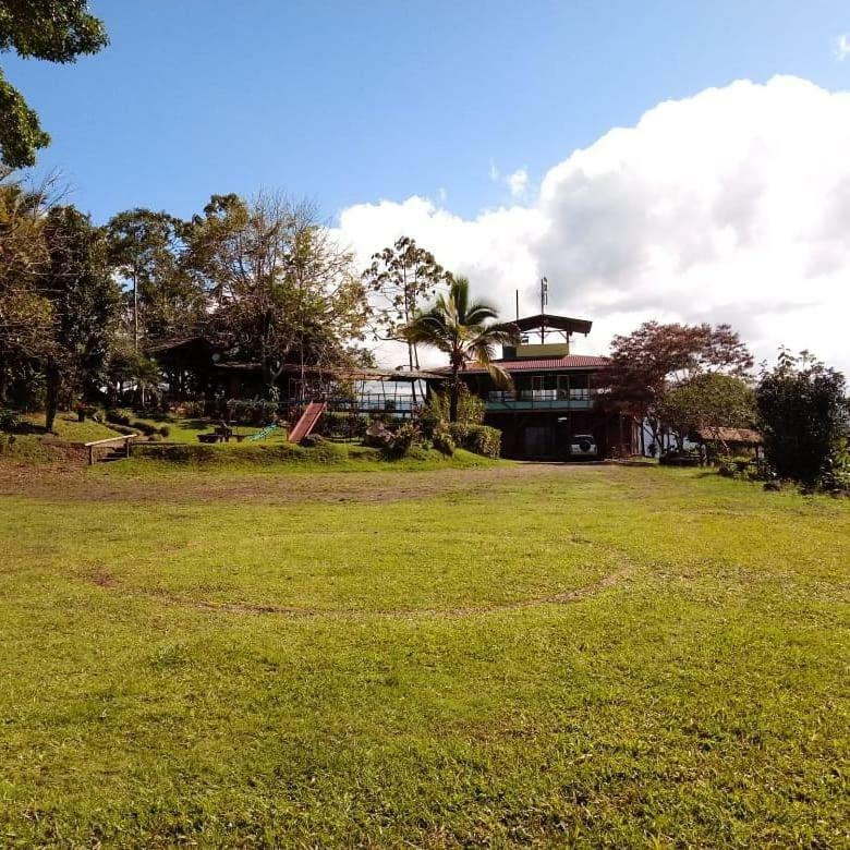 Pochotel Turrialba Bagian luar foto